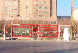 公交站臺(tái)實(shí)景圖